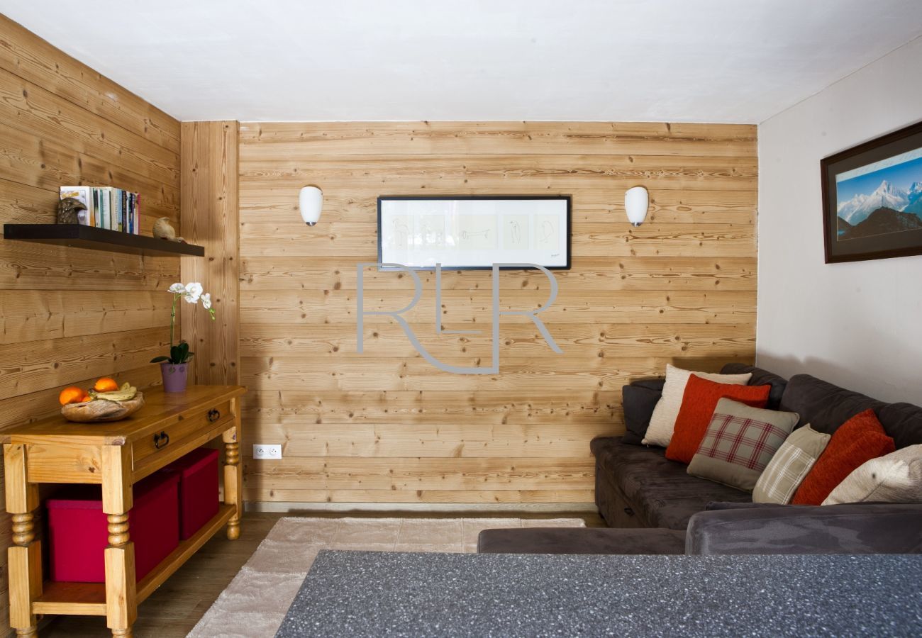 The apartment of Chalet Favrands has an open plan kitchen and living area