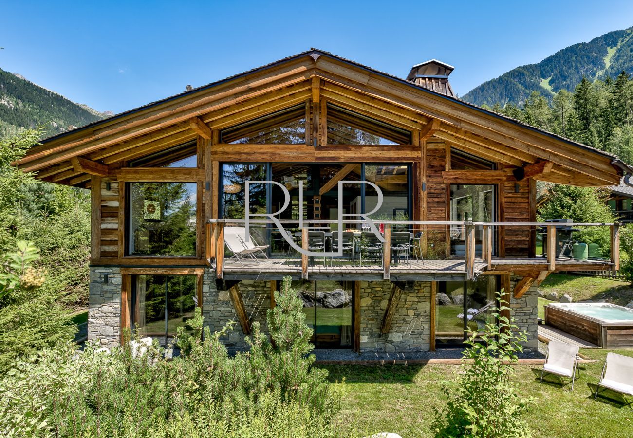 Chalet Black Stone is in les Bois