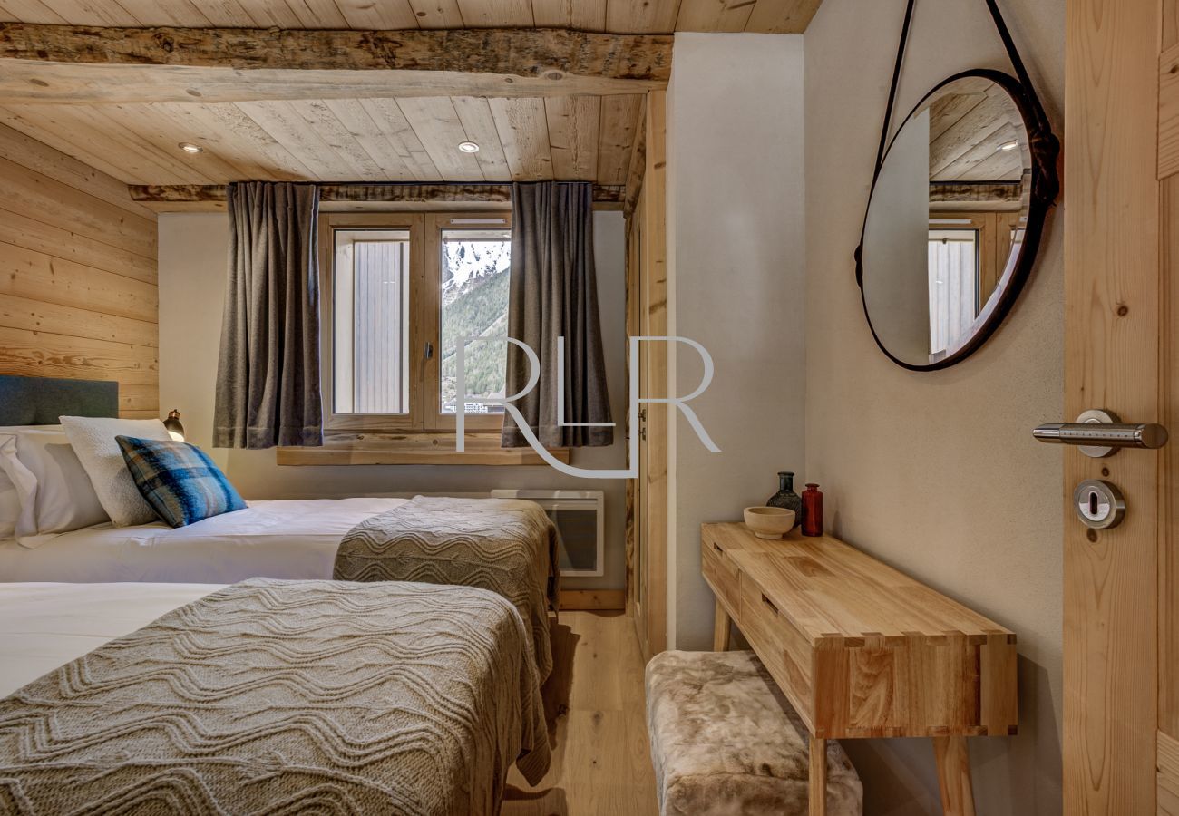 Blaitiere 14's Bedroom 2 is a flexible double or twin room  