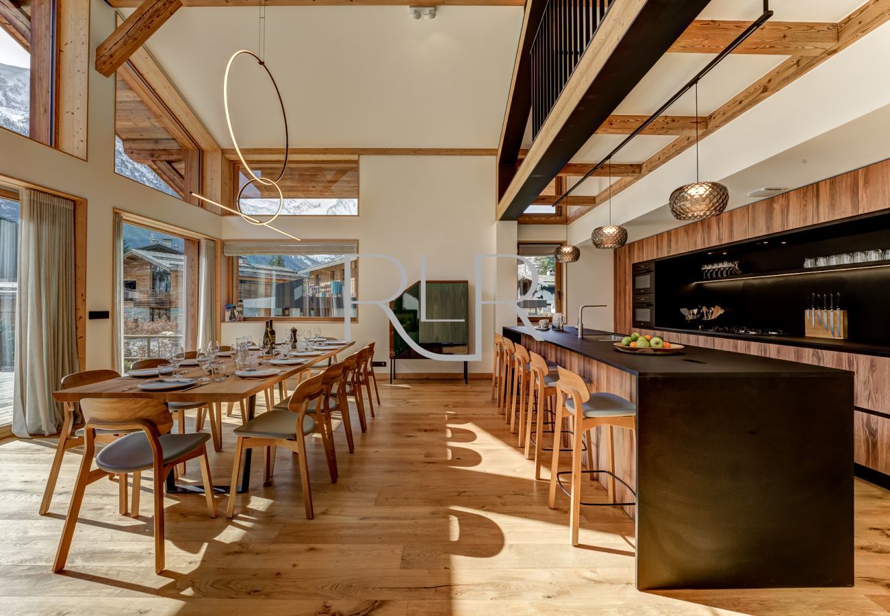 Chalet les Trois Soeurs has contemporary, quality furnishings throughout