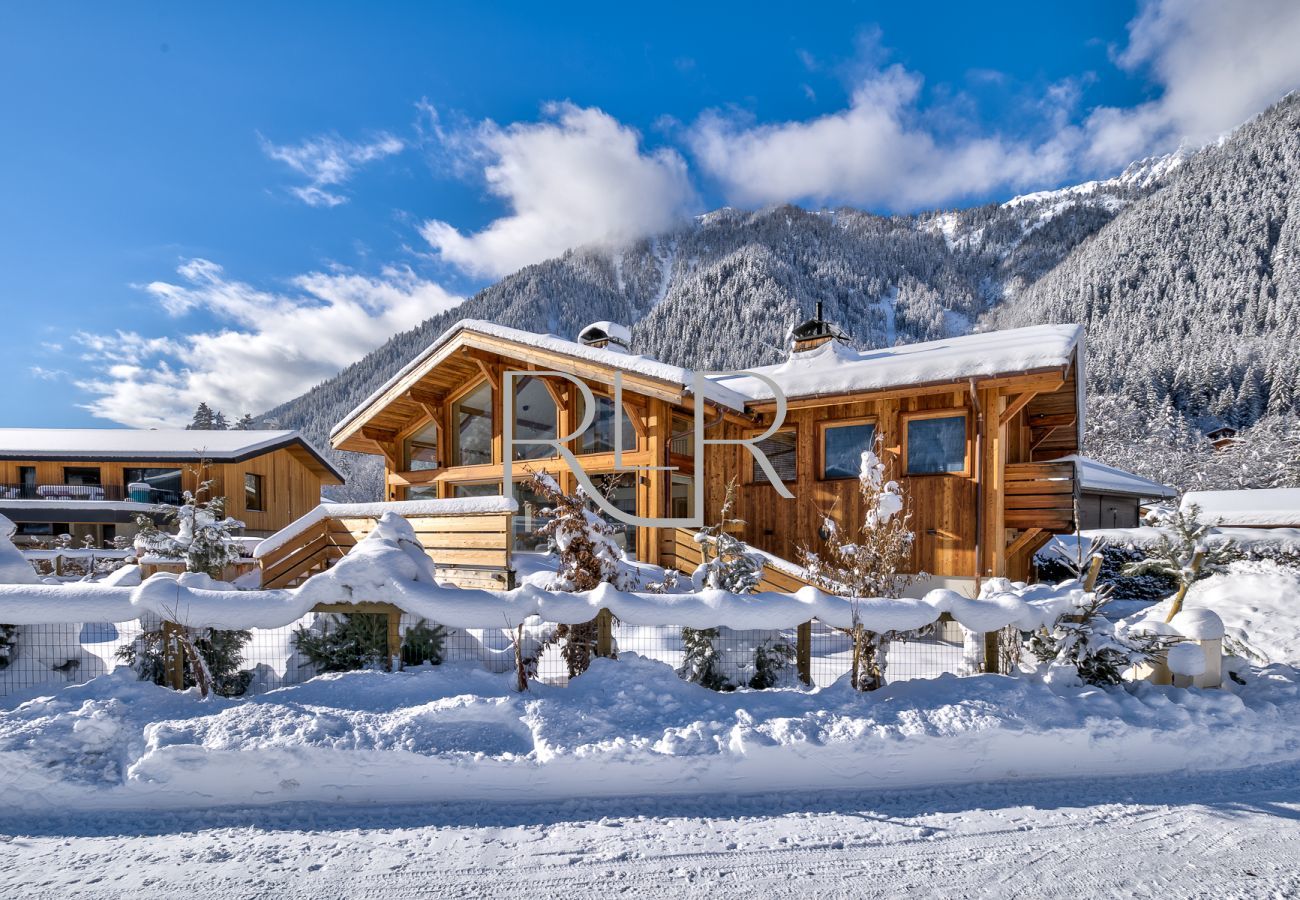 Chalet les Trois Soeurs is one of Mountain Base's Prestige chalets