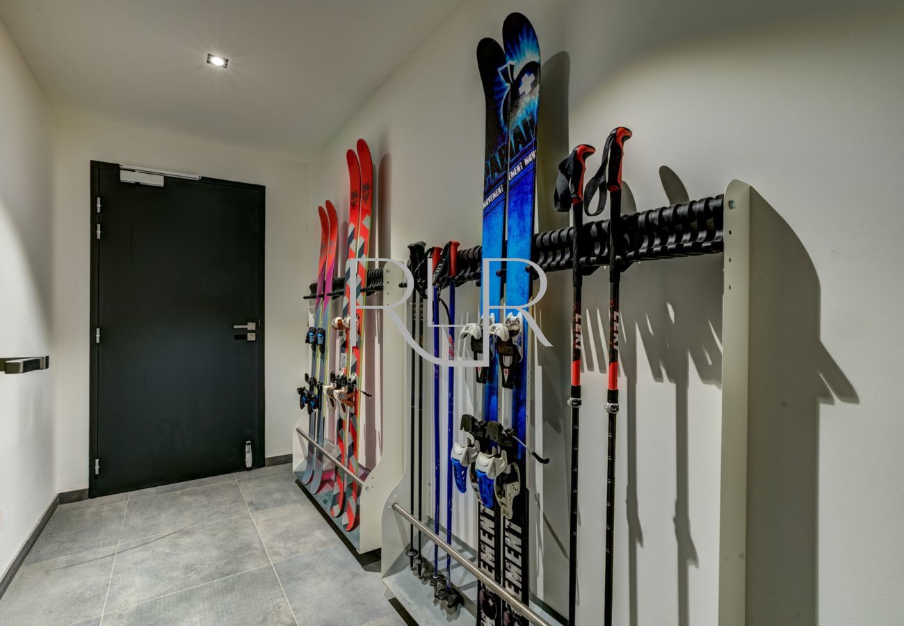 Chalet Black Pearl has a boot room with storage for equipment