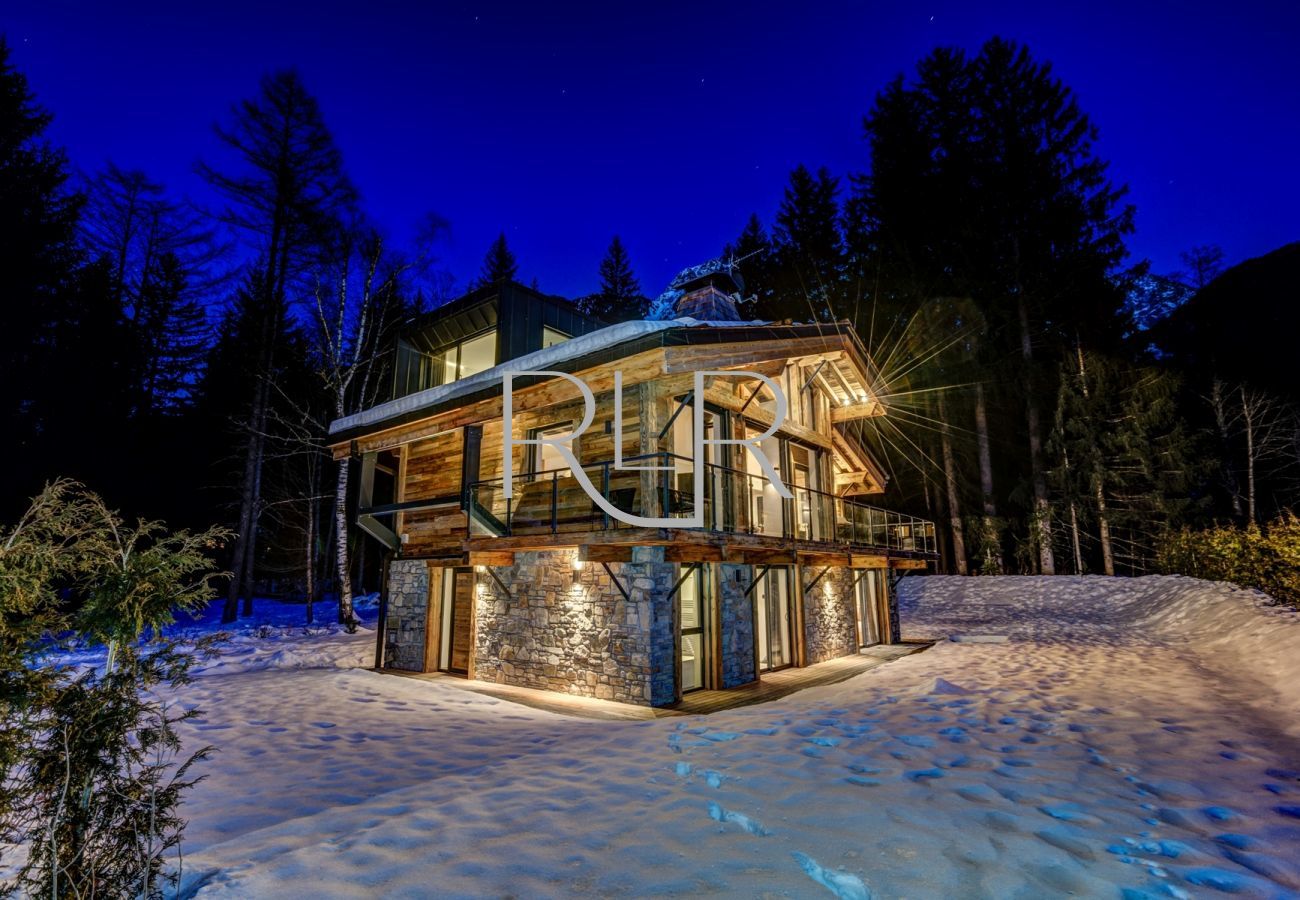Chalet Black Pearl is two minutes by car to la Flegere telecabin