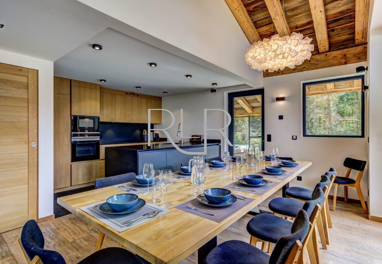 Chalet Black Pearl has a dining table seating up to 12 people 