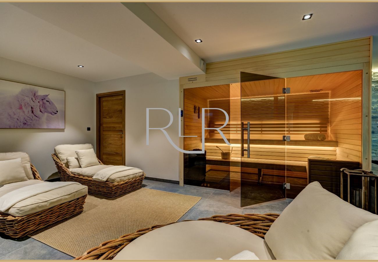Chalet Black Pearl has a large sauna for deep heat relaxation  