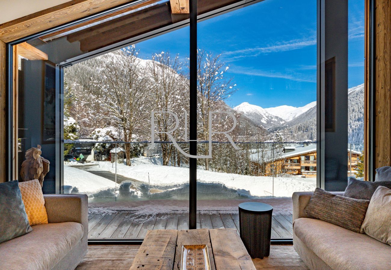 At Chalet Silver Forest picture windows bring the outside in.