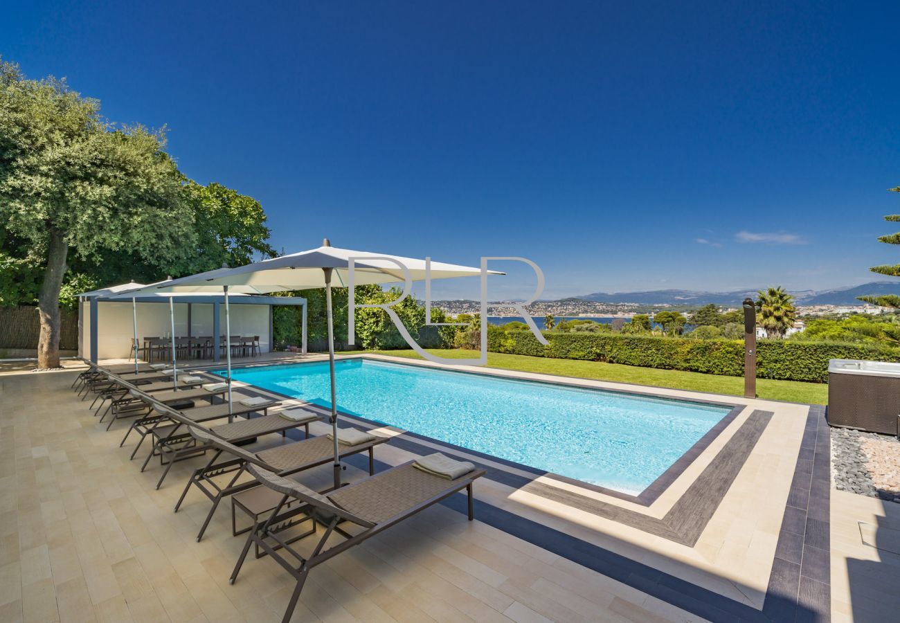 Villa in Antibes - Villa Joli