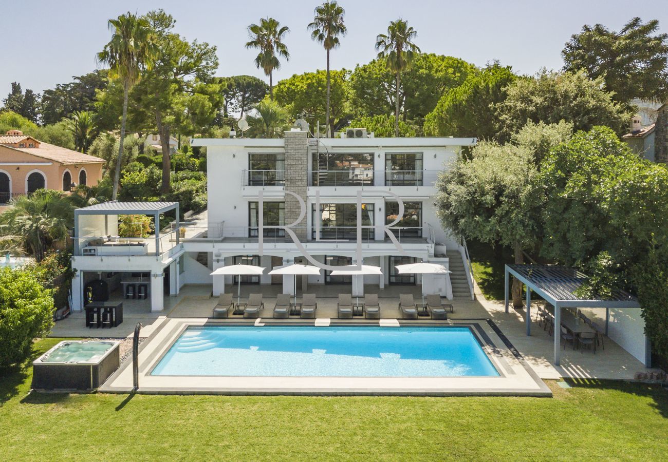 Villa in Antibes - Villa Joli