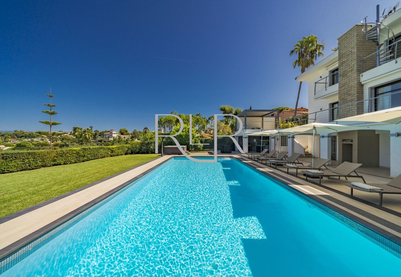 Villa in Antibes - Villa Joli