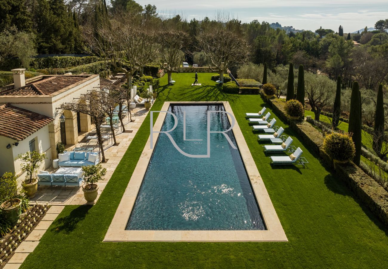 Villa in Mougins - Le Manoir