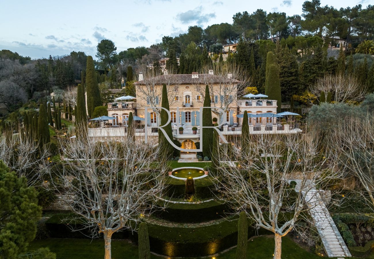 Villa in Mougins - Le Manoir