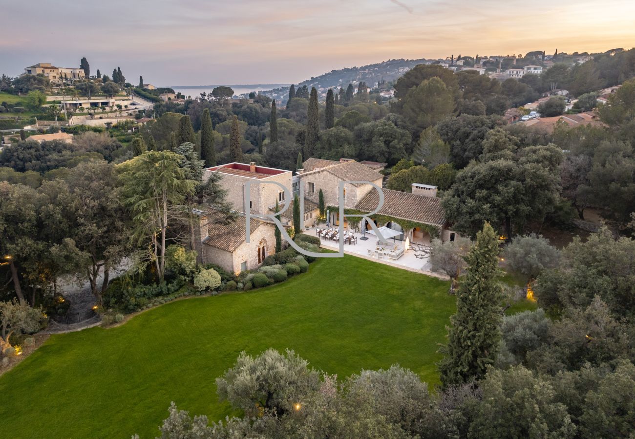 Villa in Cannes - Villa Paradis