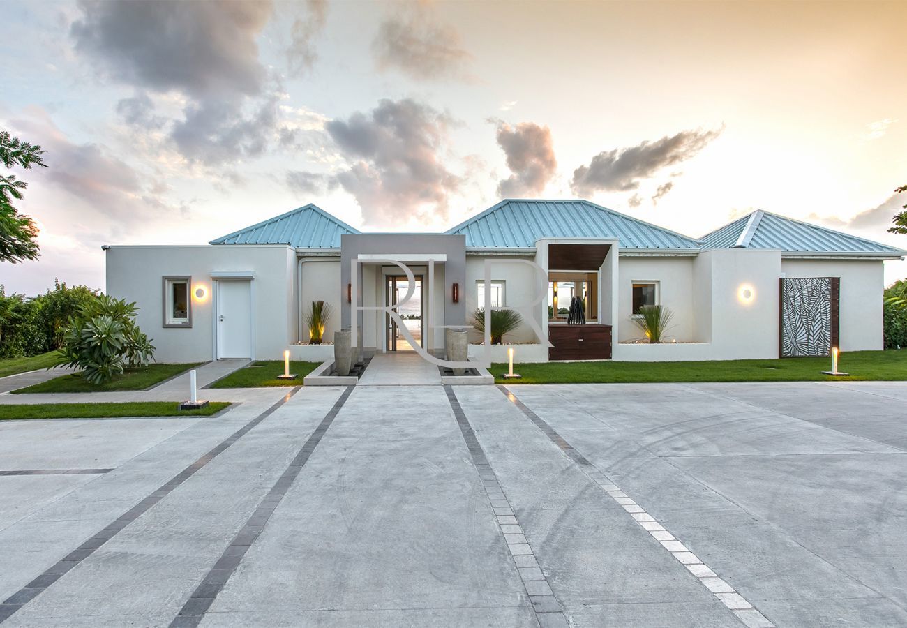Villa in Lowlands - Villa Layla