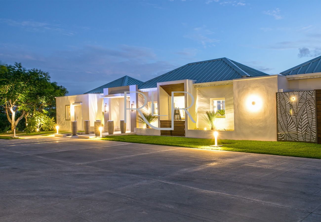 Villa in Lowlands - Villa Layla