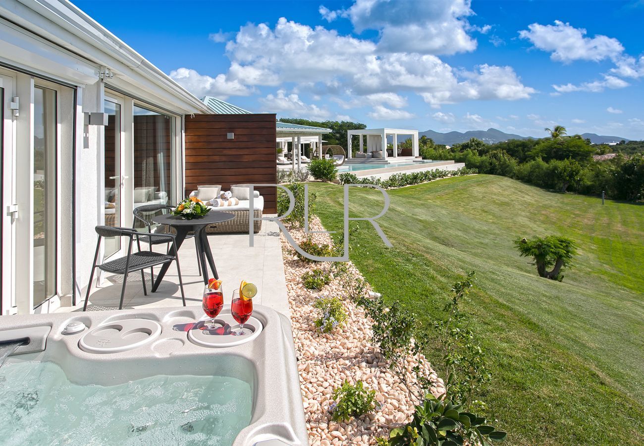 Villa in Lowlands - Villa Layla
