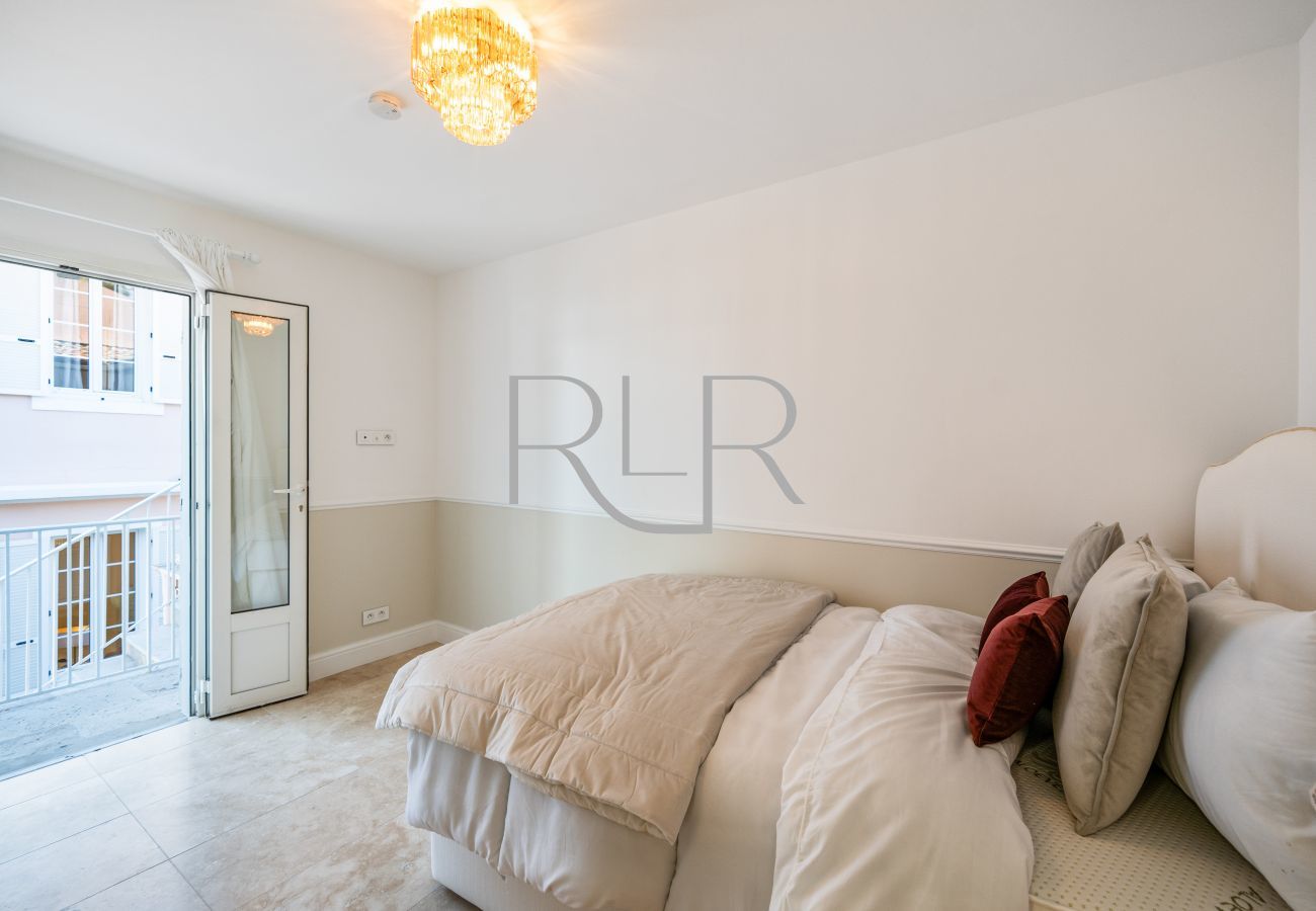 Villa in Antibes - Villa Shoreline