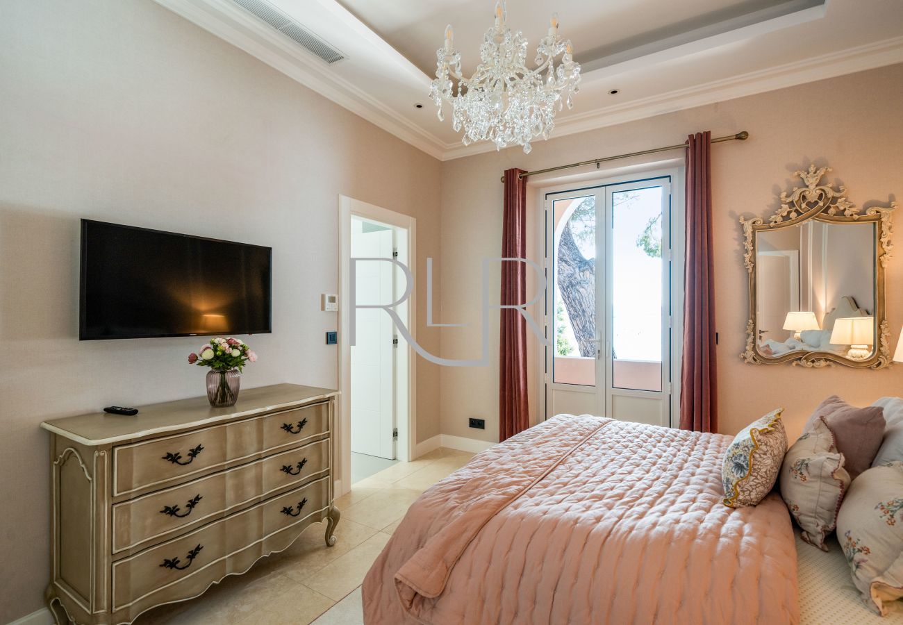 Villa in Antibes - Villa Shoreline