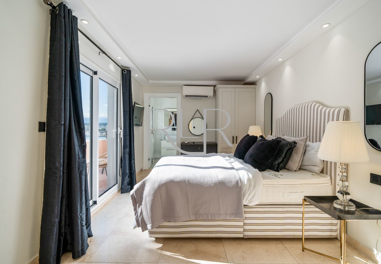 Villa in Antibes - Villa Shoreline