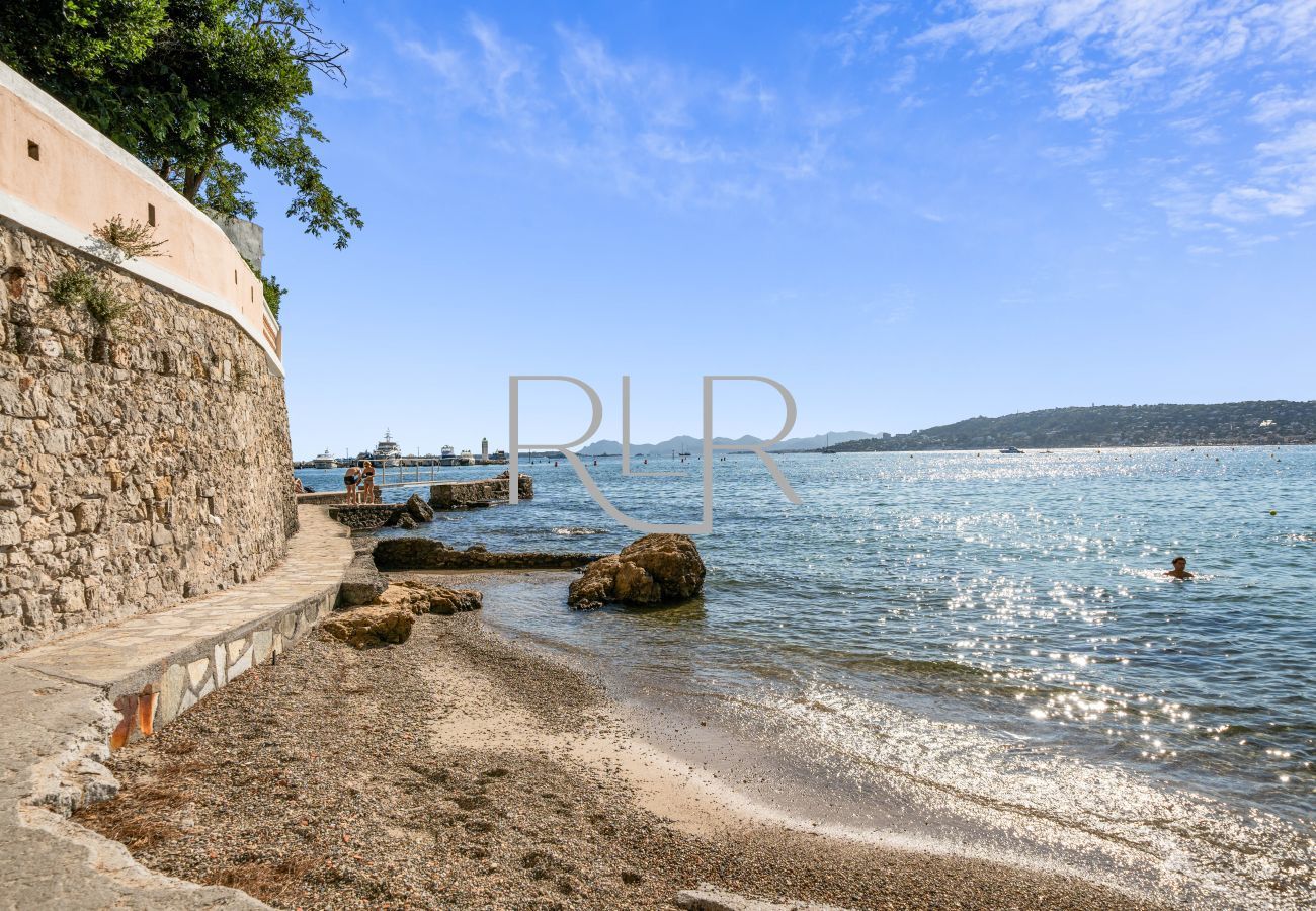 Villa in Antibes - Villa Shoreline