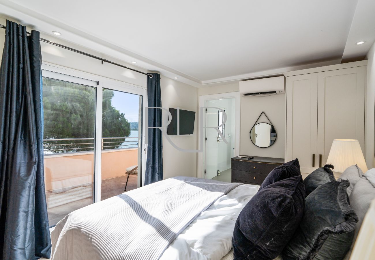 Villa in Antibes - Villa Shoreline