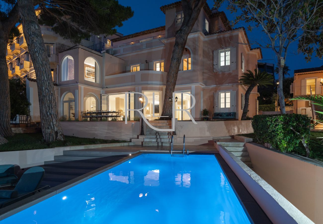 Villa in Antibes - Villa Shoreline