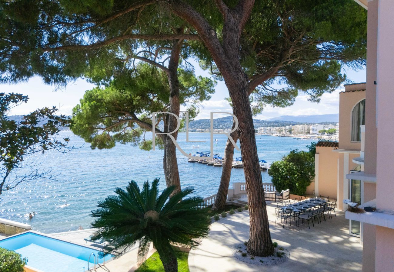 Villa in Antibes - Villa Shoreline