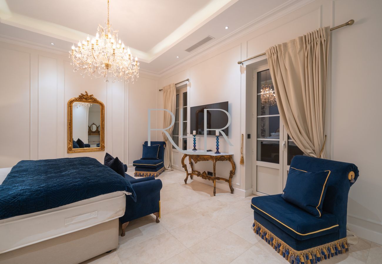 Villa in Antibes - Villa Shoreline