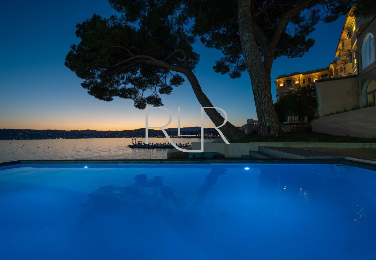 Villa in Antibes - Villa Shoreline