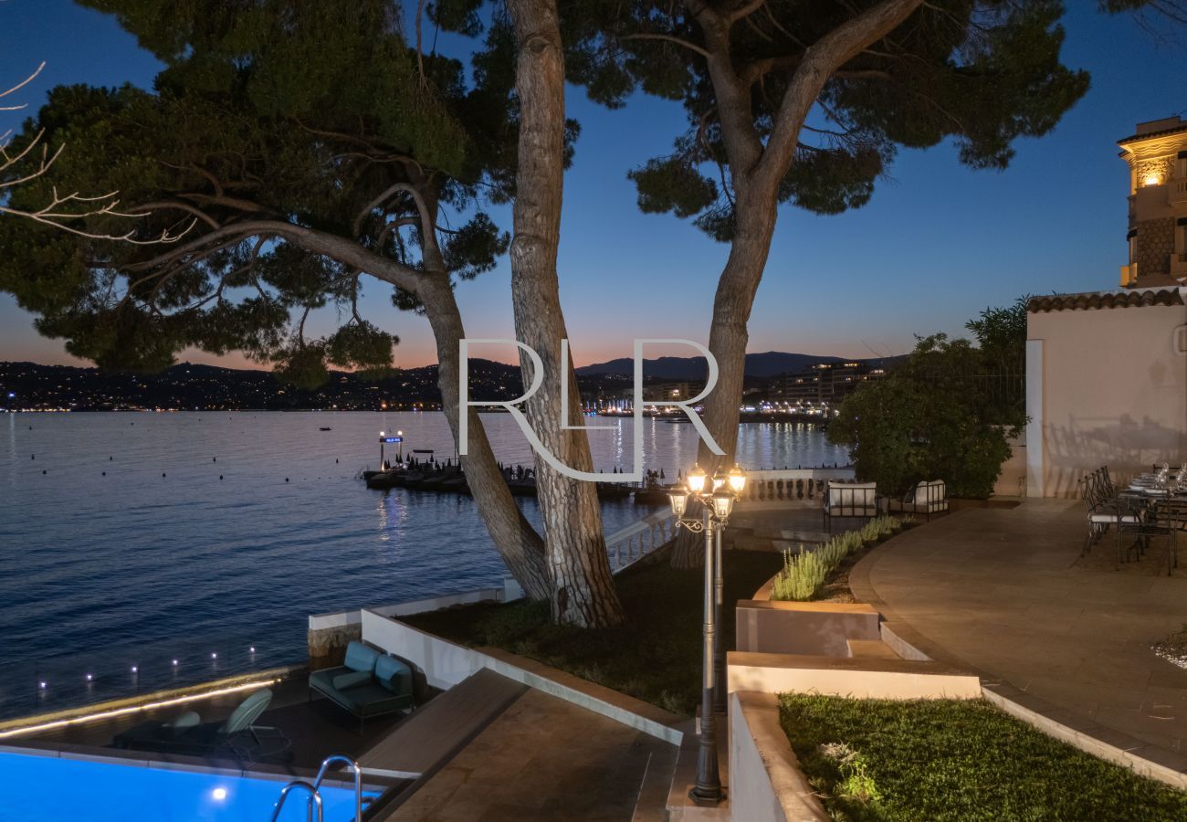 Villa in Antibes - Villa Shoreline