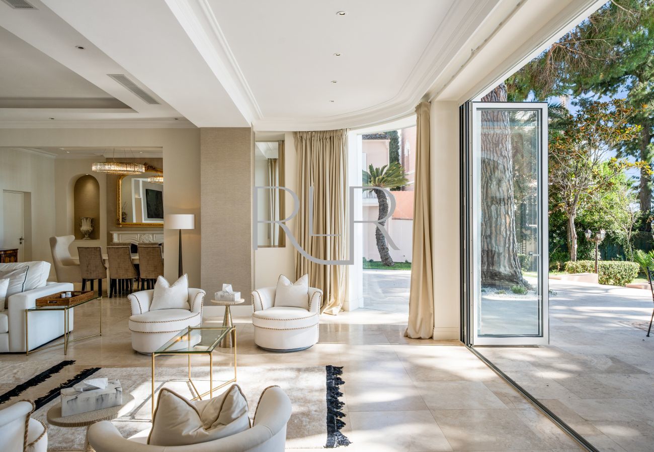 Villa in Antibes - Villa Shoreline