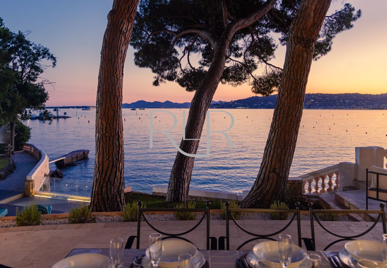 Villa in Antibes - Villa Shoreline