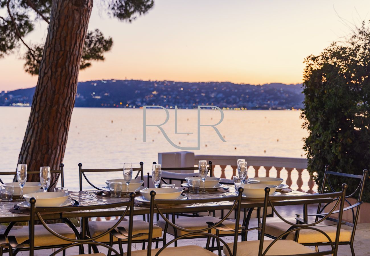 Villa in Antibes - Villa Shoreline