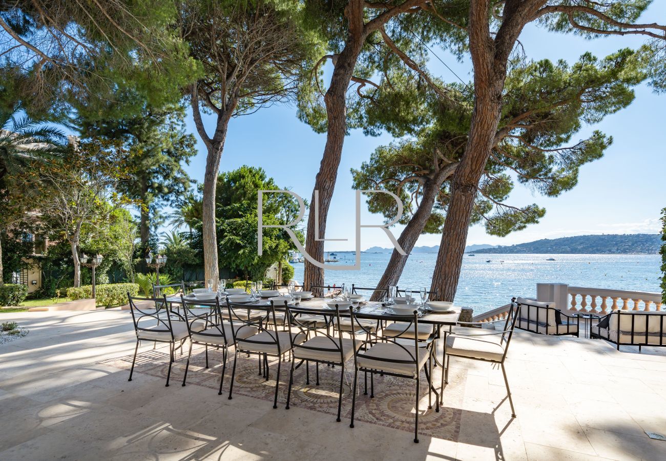 Villa in Antibes - Villa Shoreline