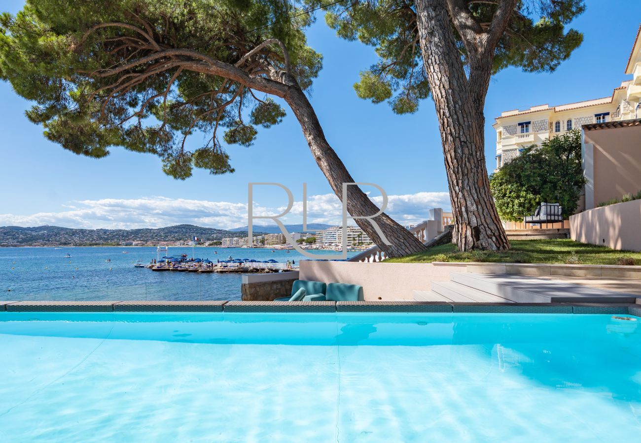 Villa in Antibes - Villa Shoreline