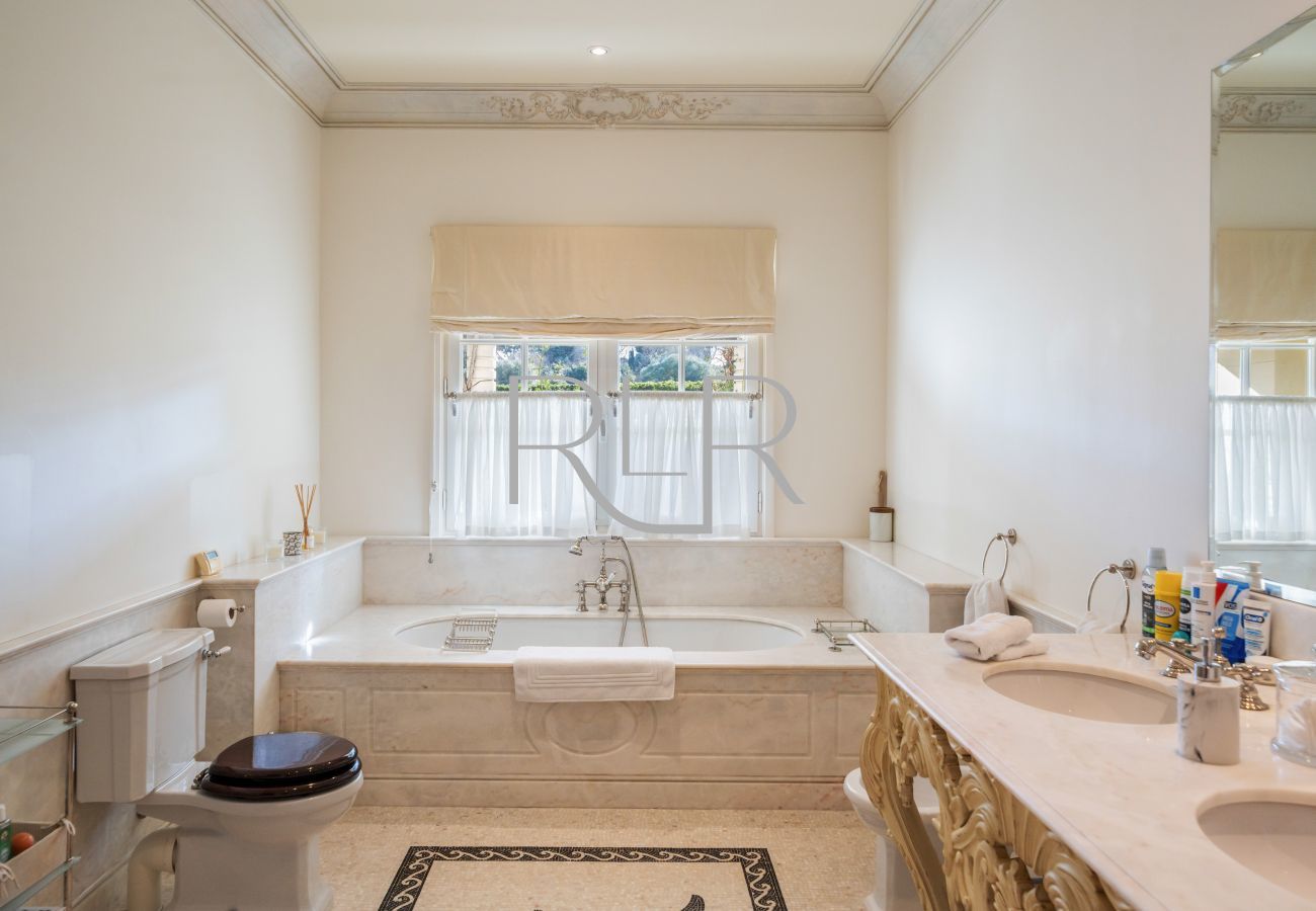 Villa in Antibes - Villa Bahia