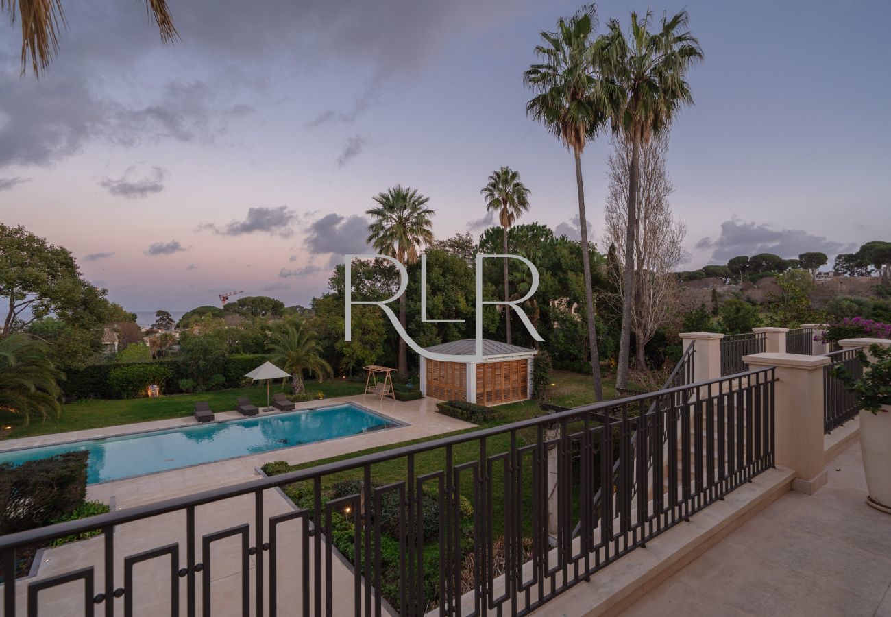 Villa in Antibes - Villa Bahia